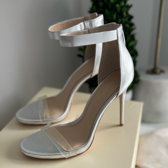 Vince Camuto ‘Imagine’ Silver Stiletto - Picture 13 of 17